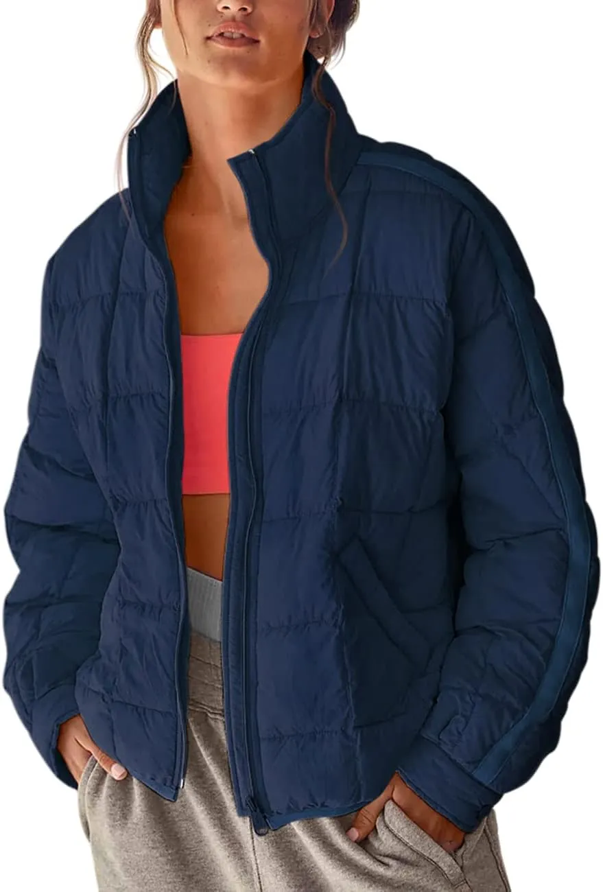 Aiopr Women's Oversized Lightweight Down Coat Long Sleeve Zip Packable Short Puffer Jackets
