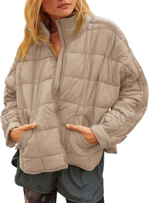 Aiopr Women's Oversized Lightweight Down Coat Long Sleeve Zip Packable Short Puffer Jackets