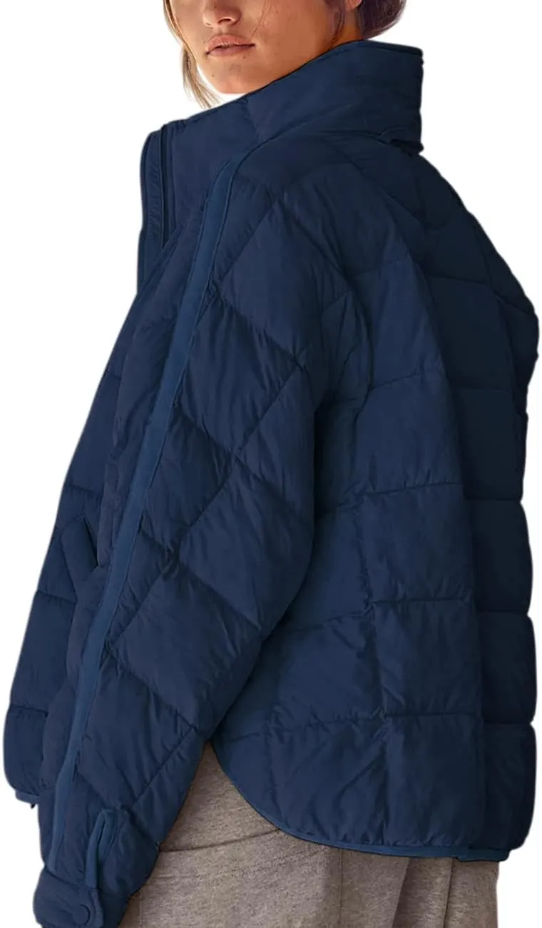 Aiopr Women's Oversized Lightweight Down Coat Long Sleeve Zip Packable Short Puffer Jackets