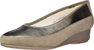 ara Women's Aron Flat