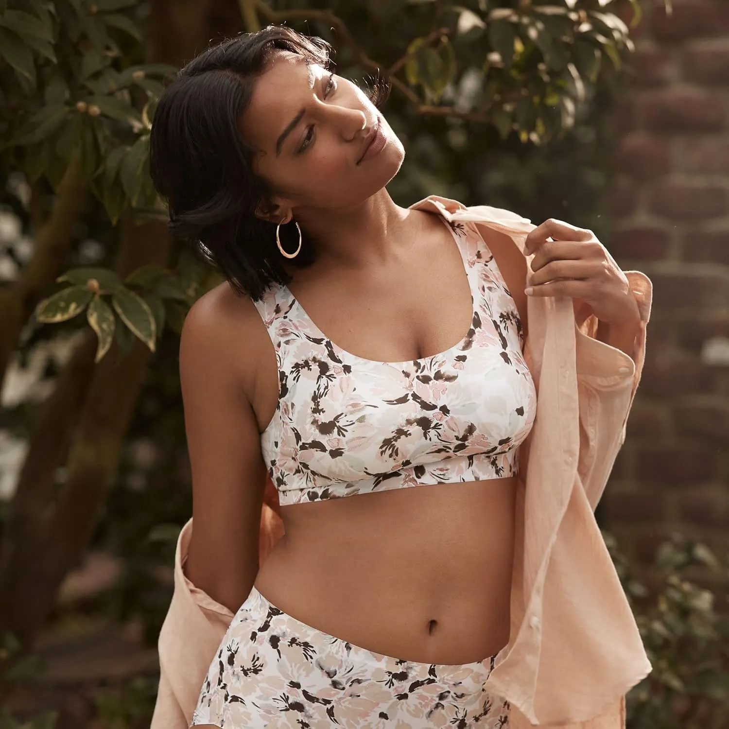 Bali Women's Comfort Revolution Wireless T-shirt Bra, Full-coverage Pullover Bra, Df3491