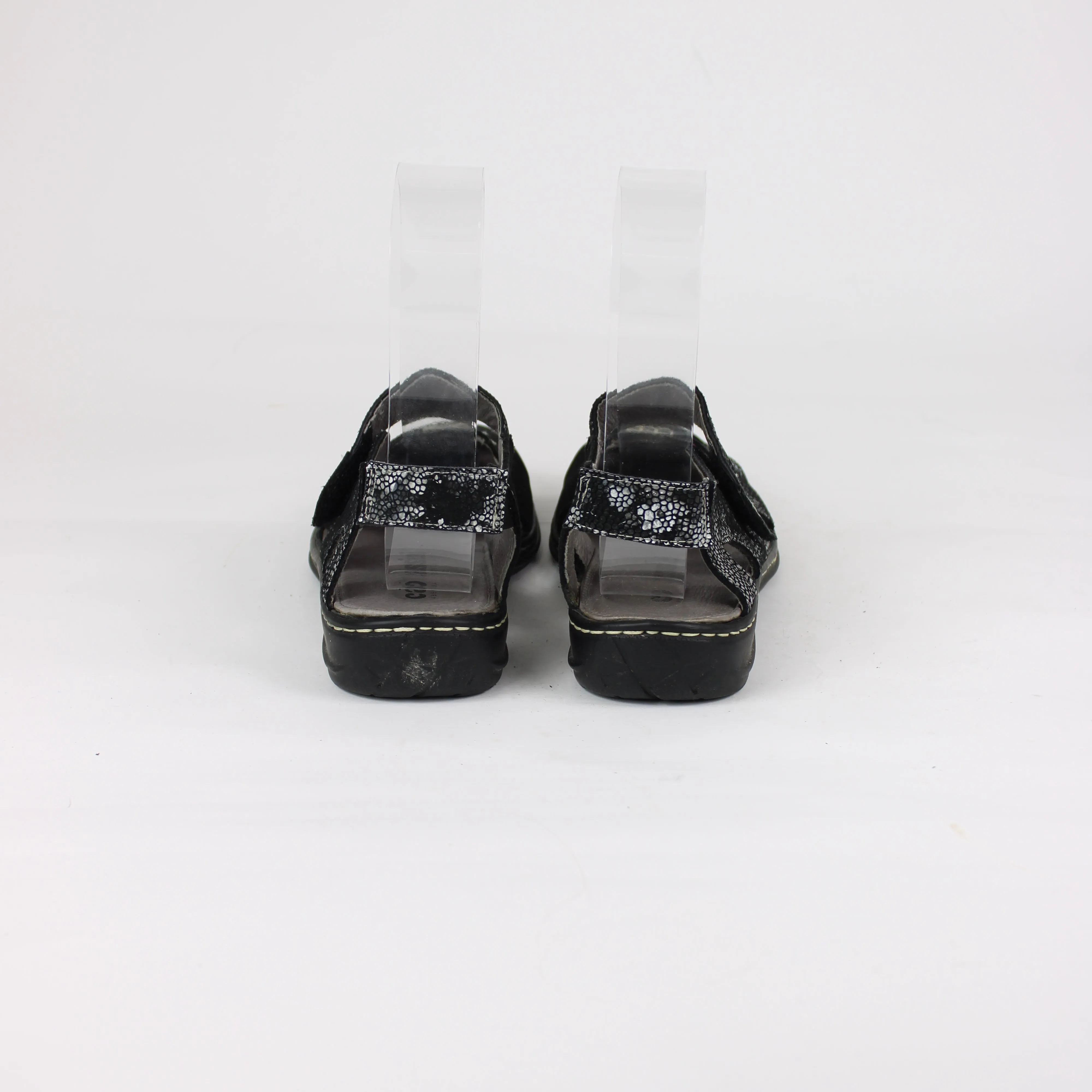 Cassini Black Leather Flat