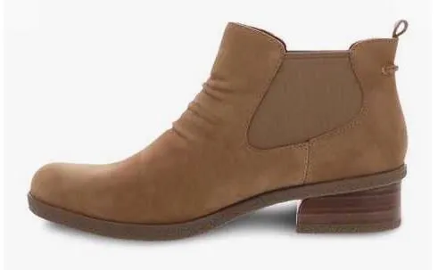 Dansko Bea Biscotti Waterproof Nubuck Womens Short Boots 2924-642300