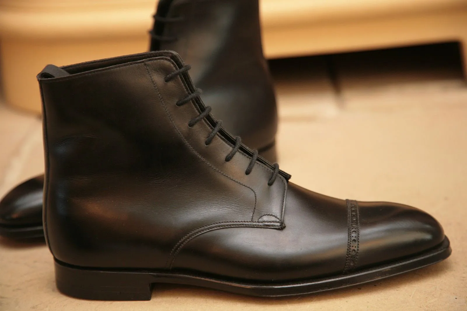 Handmade Oxford Dress Boots for Men in Black Leather
