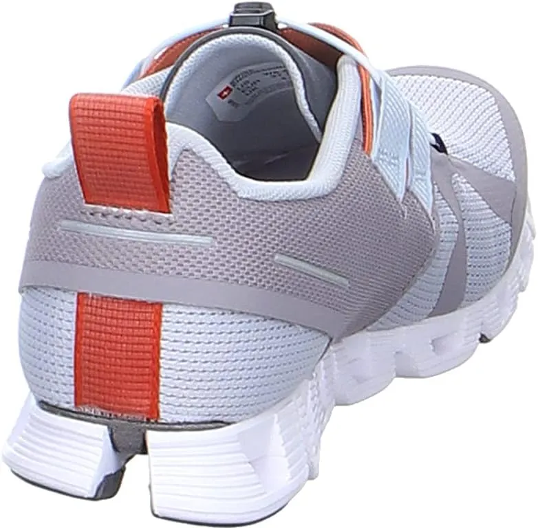 On Running Women's Sneaker Cloud Nexus