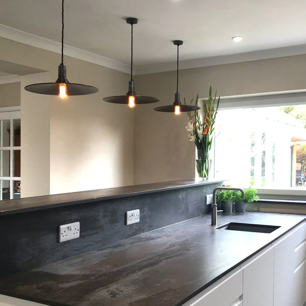 Sleek Flat Pendant - 15 Inch