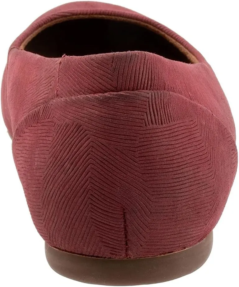 SoftWalk Women's Sonoma Mary Jane Flat