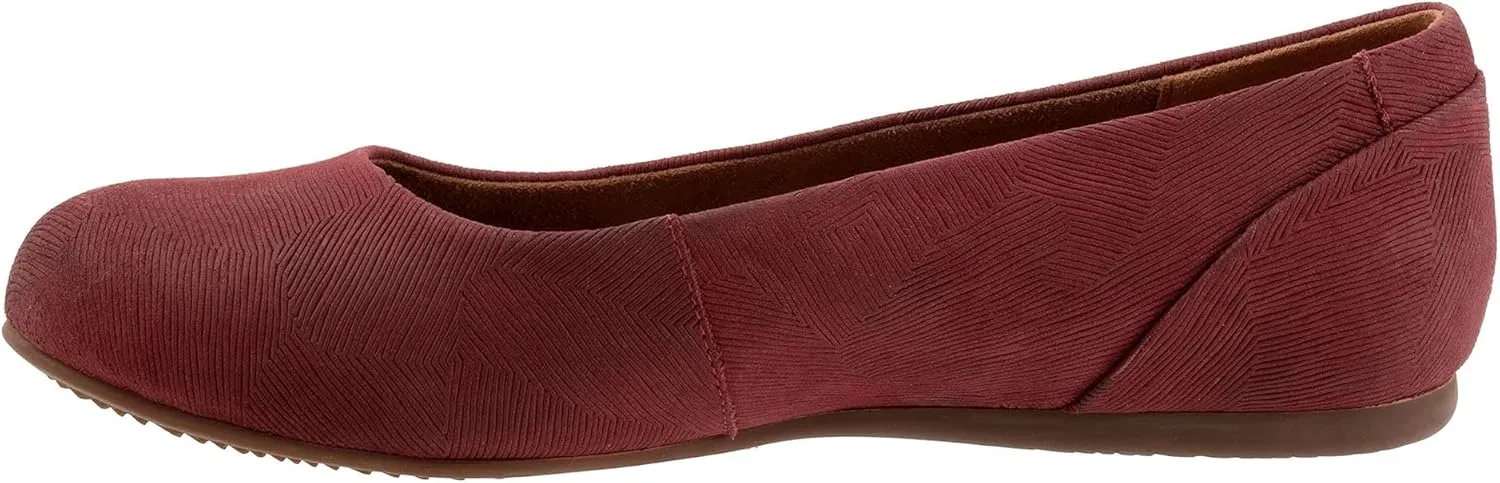 SoftWalk Women's Sonoma Mary Jane Flat