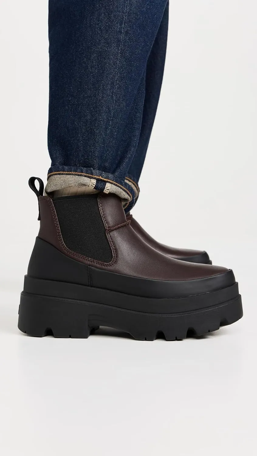 UGG Women's Brisbane Chelsea Boot