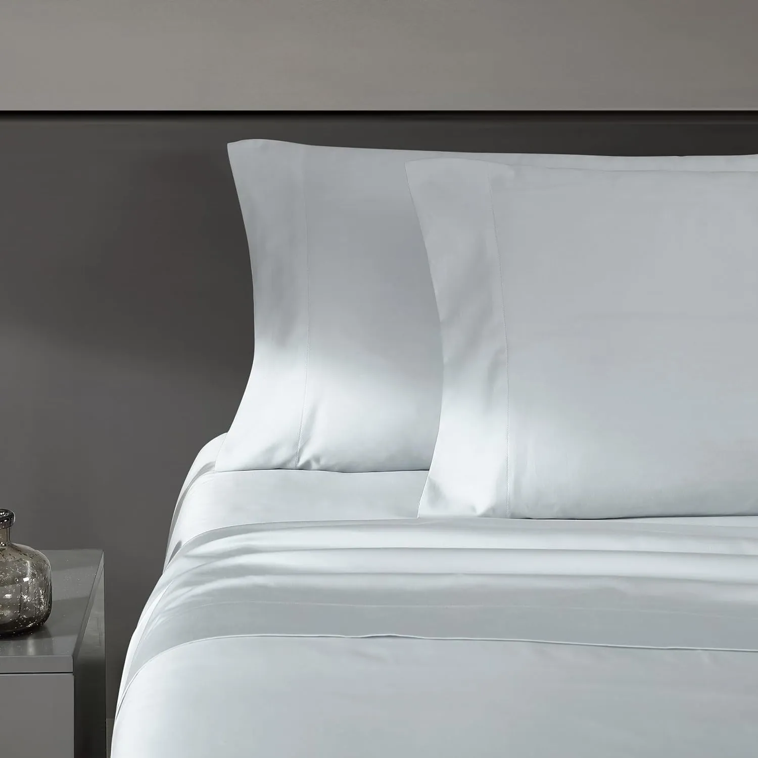 Vera Wang - Queen Sheet Set, Luxury Sateen Cotton Bedding, 800 Thread Count, Soft & Smooth Room Essentials (Pale Blue, Queen)