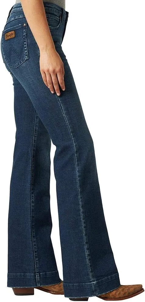 Wrangler Women's Retro Mae Mid Rise Stretch Boot Cut Jean
